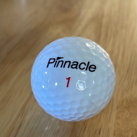 Golf Balls - Picture 4 of 4